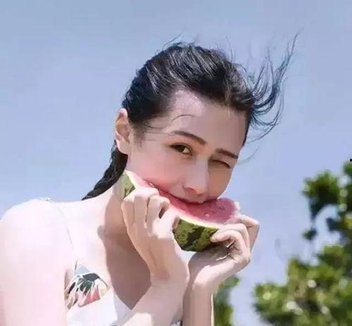 吃瓜头像女生图片,揭秘吃瓜头像女生的魅力风采