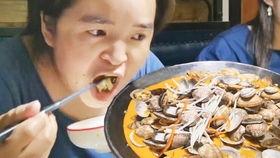 苗阿朵吃白瓜,白瓜的清新诱惑